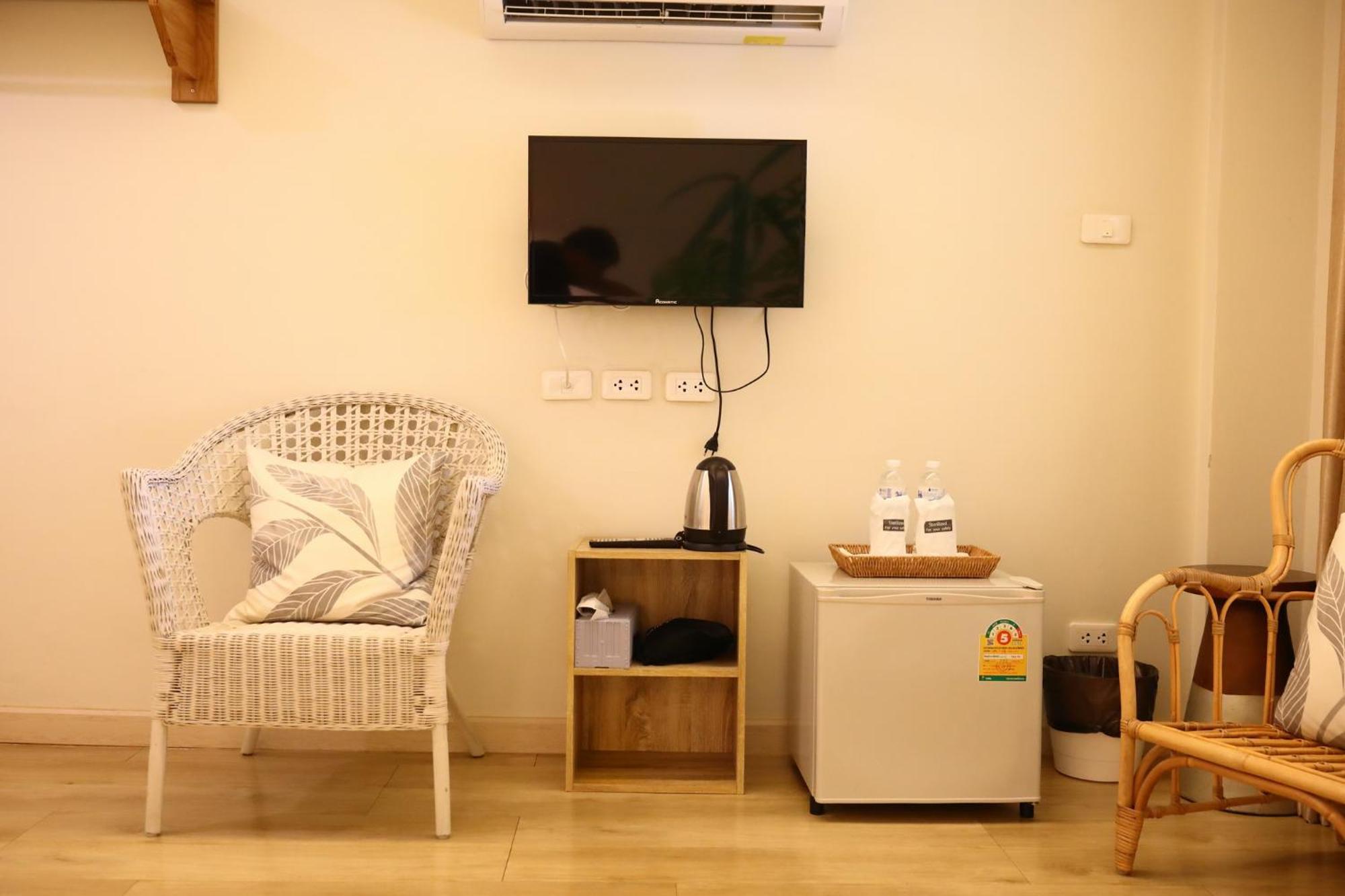 Poshtel Haven Bed and Breakfast Chiang Mai Exteriör bild
