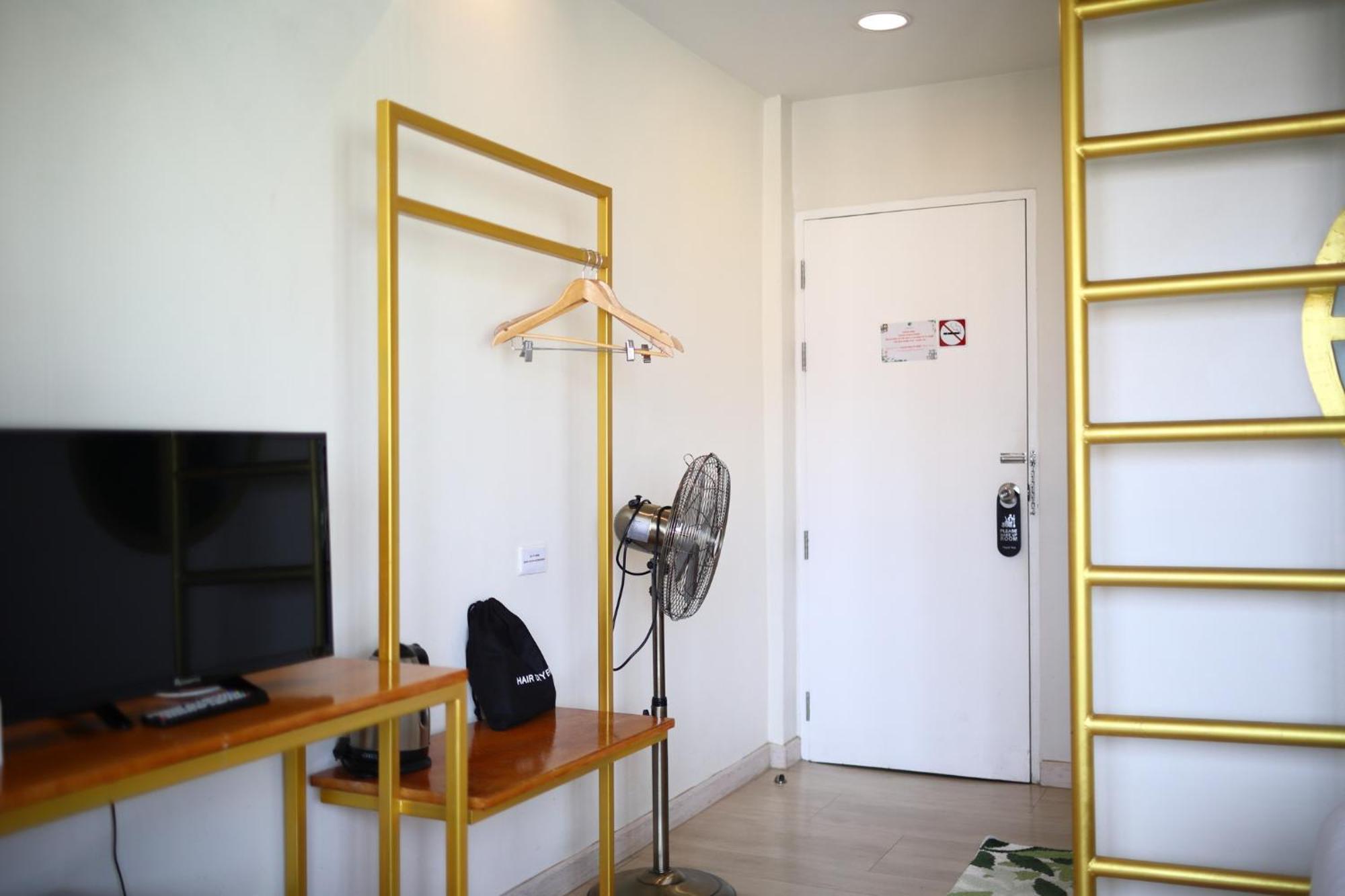 Poshtel Haven Bed and Breakfast Chiang Mai Exteriör bild
